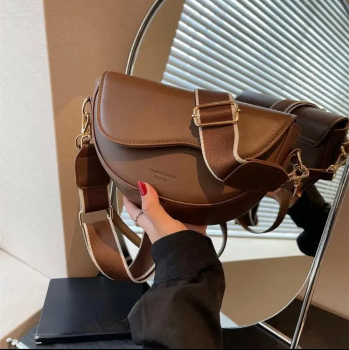 New Solid Color PU Leather Women's Crossbody Bag With Stylish Red Wide Shoulder Strap Shoulder Small Square Bag | Daraz.pk